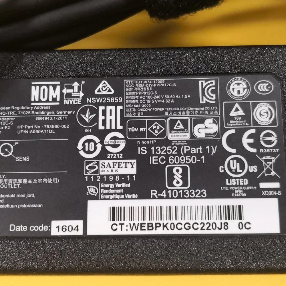 90W HP 19.5V 4.62A AC Power Adapter Charger OEM Genuine. PPP012C-S w tip adaptor